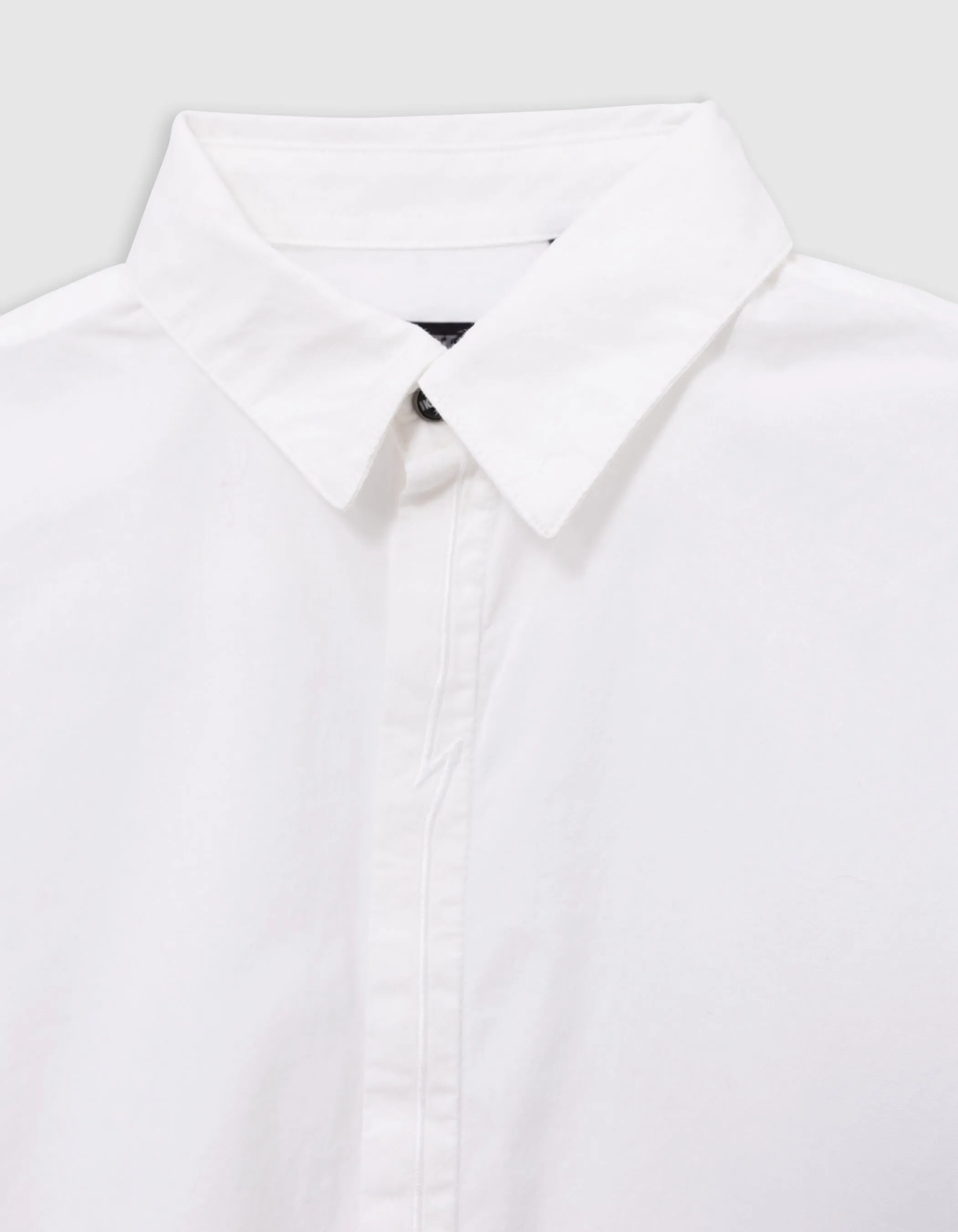 Chemise blanche patte brodée éclair garçon