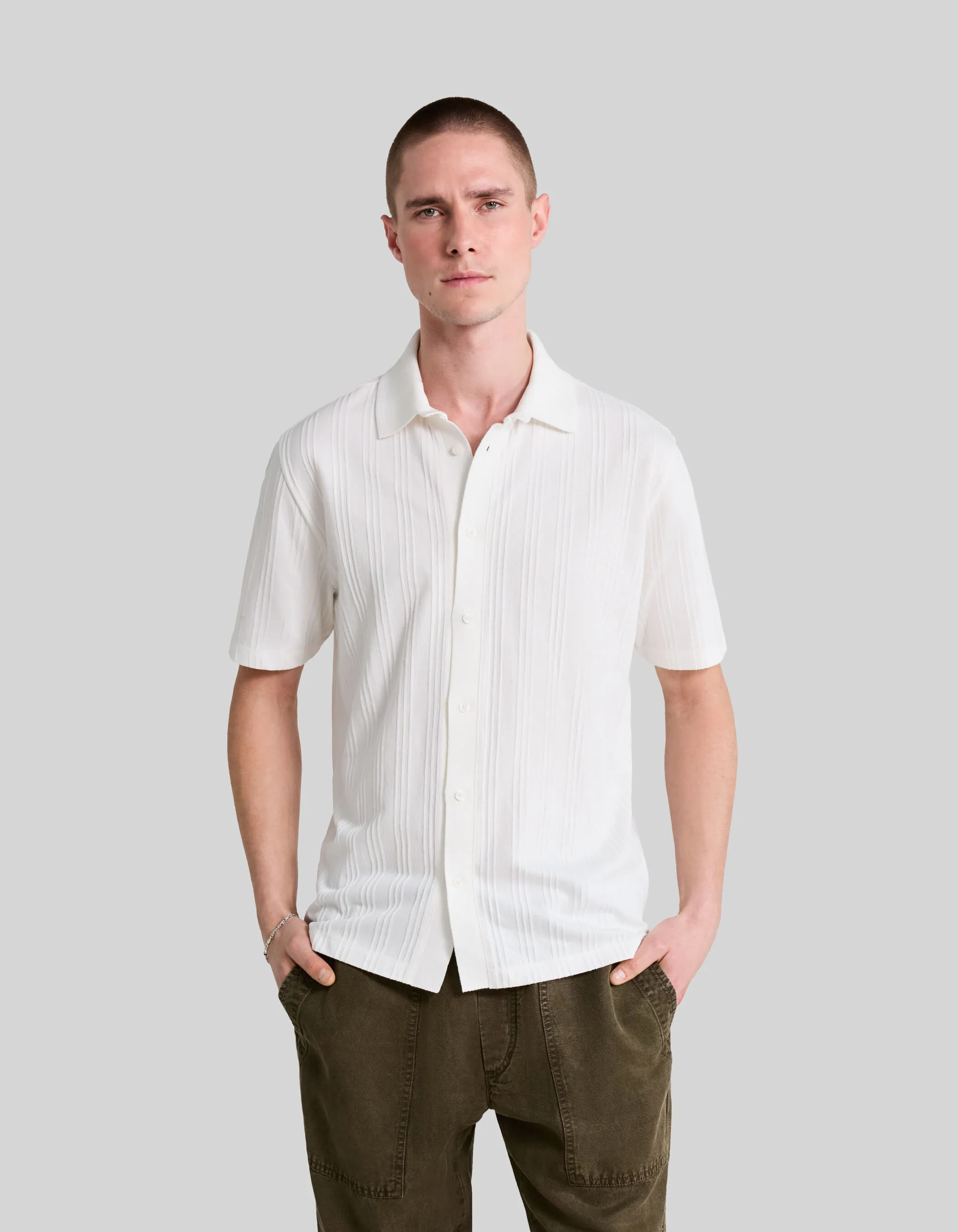 Chemise SLIM blanc cassé maille jeux de rayures Homme