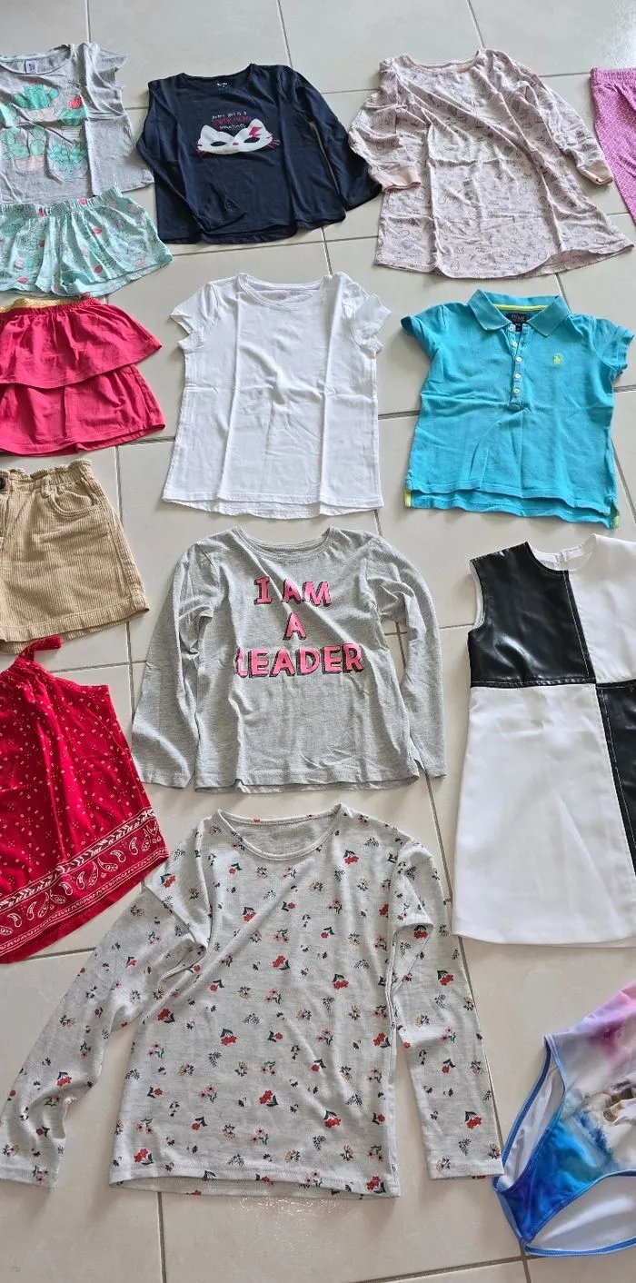 Lot vêtements fille 7-8 ans - C&A - 7 ans  | Beebs