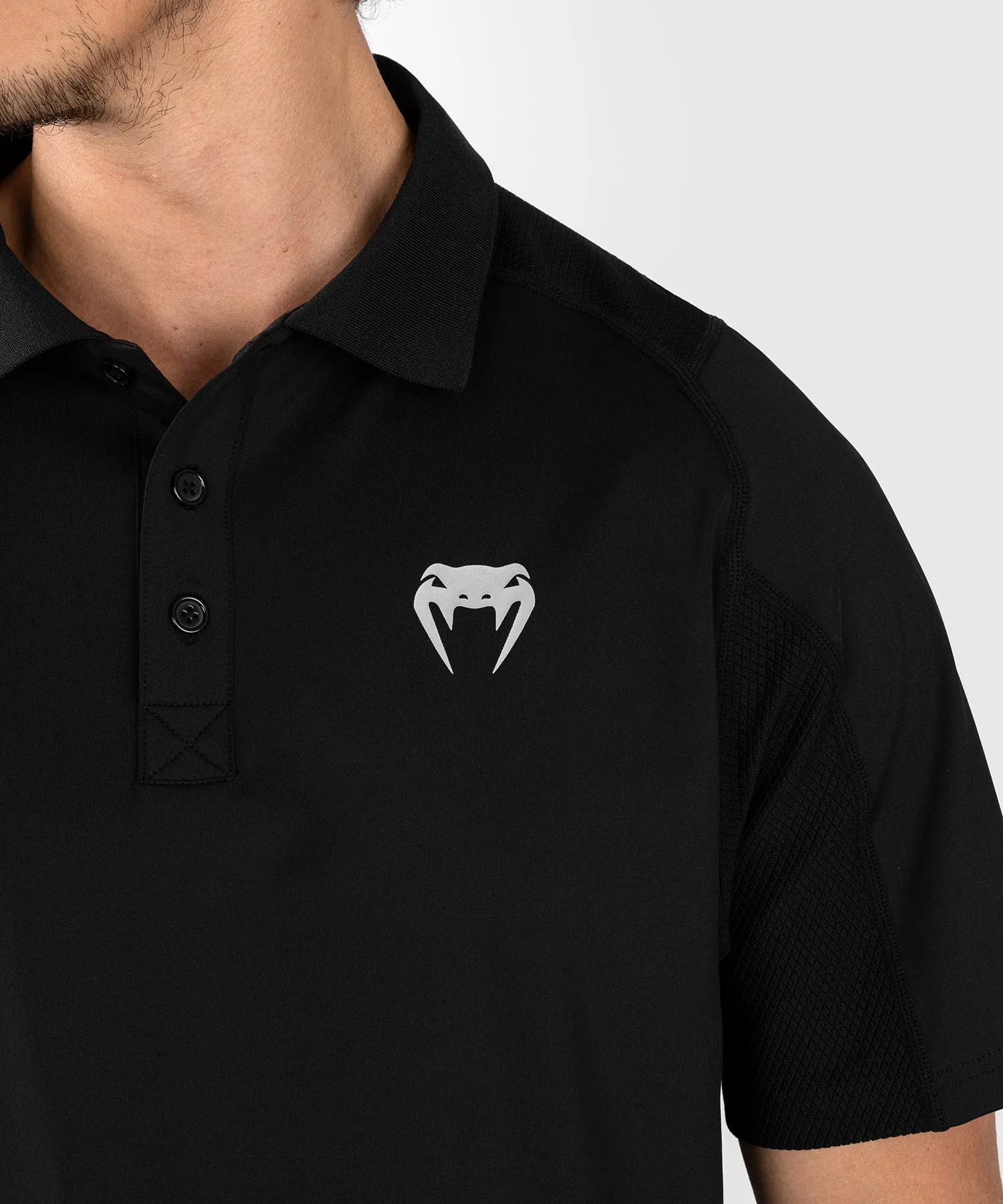 Polo pour Hommes UFC Venum Performance Institute 2.0 - Noir/Rouge