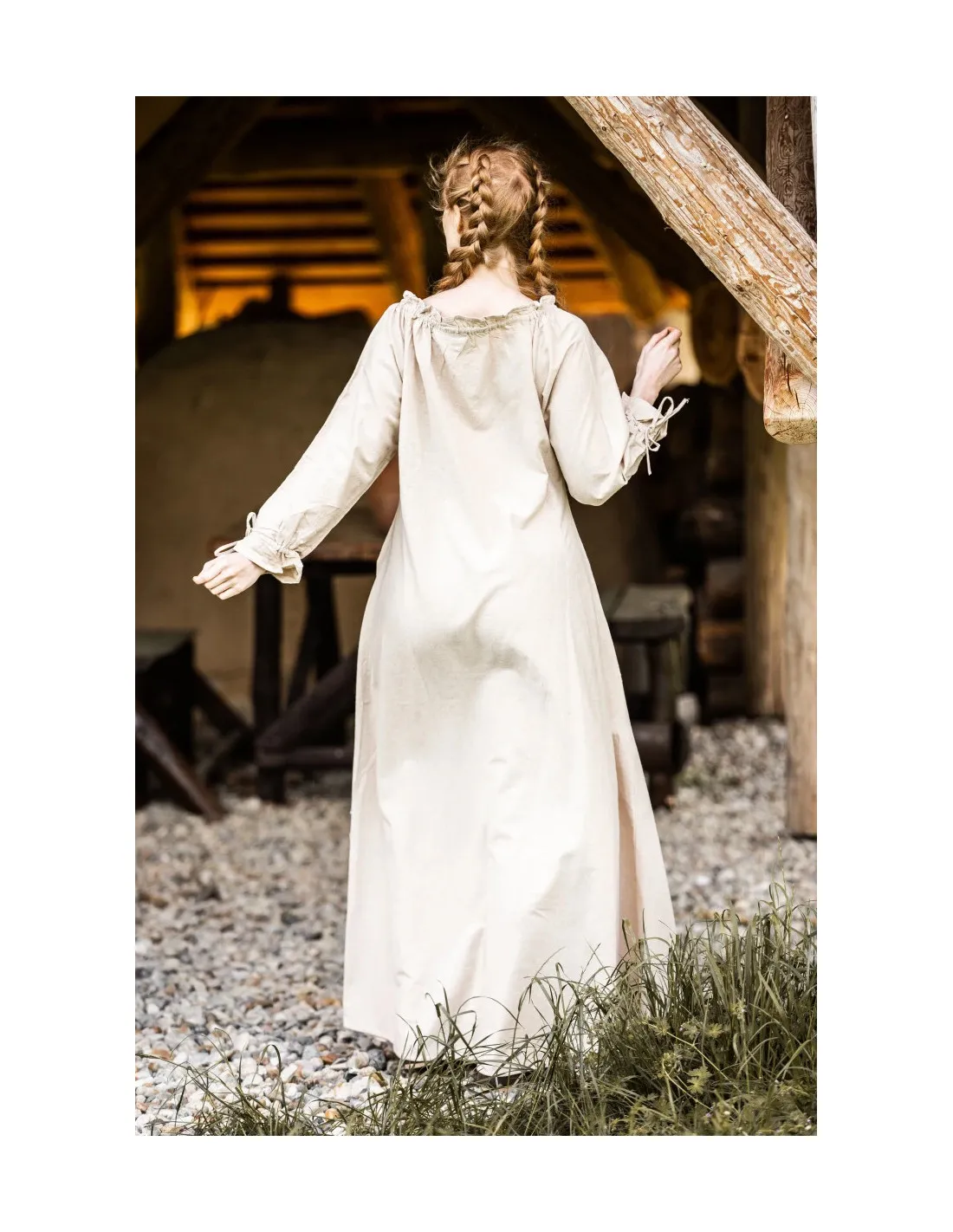 Robe médiévale femme longue modèle Matilde ⚔️ Boutique Épées