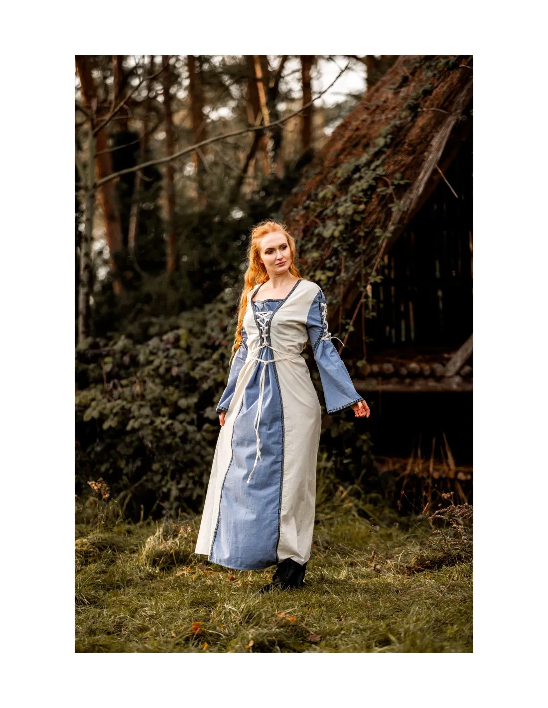 Robe médiévale modèle Amalia, bleu naturel ⚔️ Boutique Épées