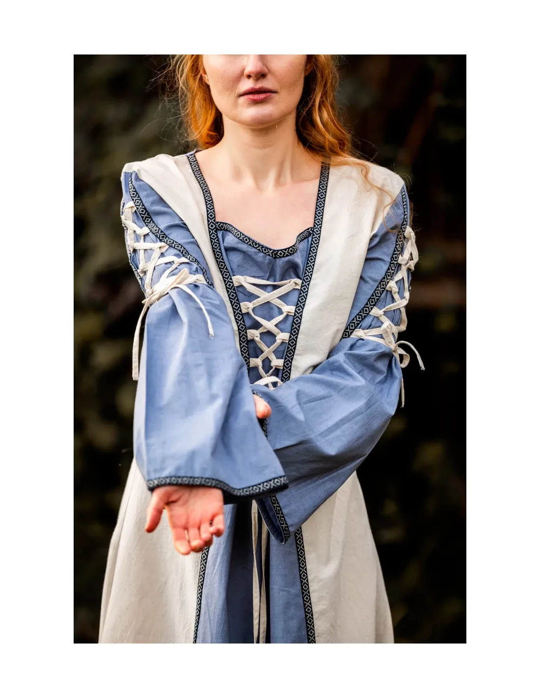 Robe médiévale modèle Amalia, bleu naturel ⚔️ Boutique Épées