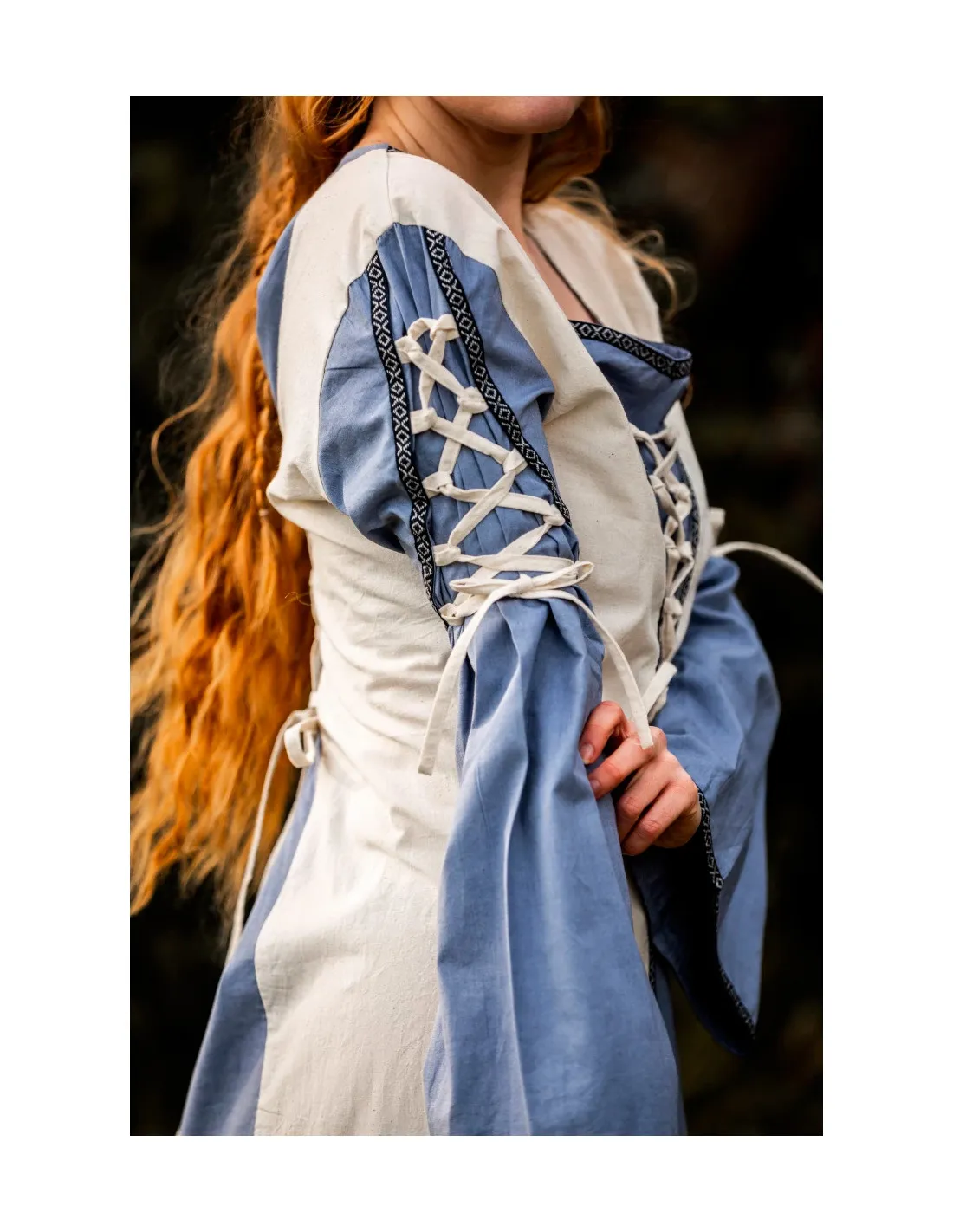 Robe médiévale modèle Amalia, bleu naturel ⚔️ Boutique Épées