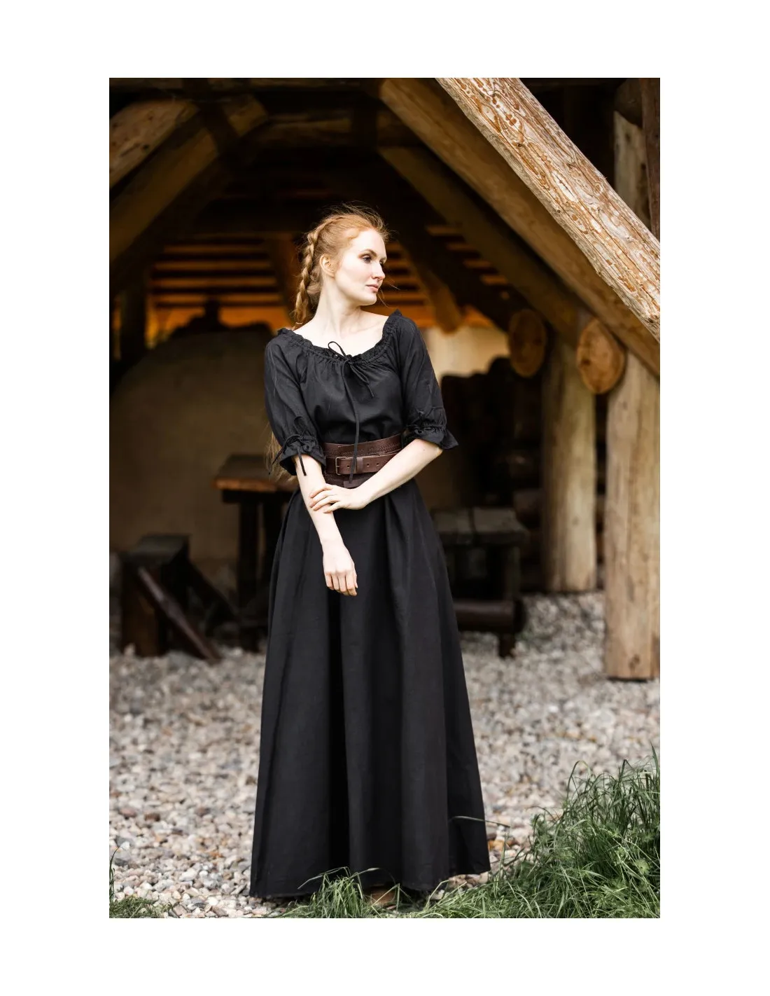 Robe médiévale modèle Melisande, noire ⚔️ Boutique Épées