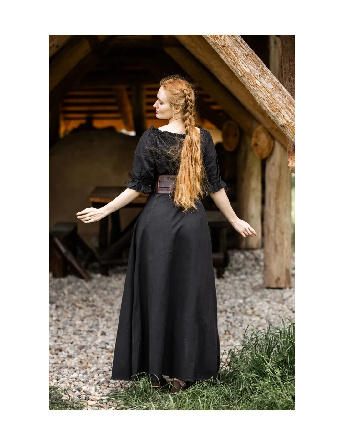 Robe médiévale modèle Melisande, noire ⚔️ Boutique Épées