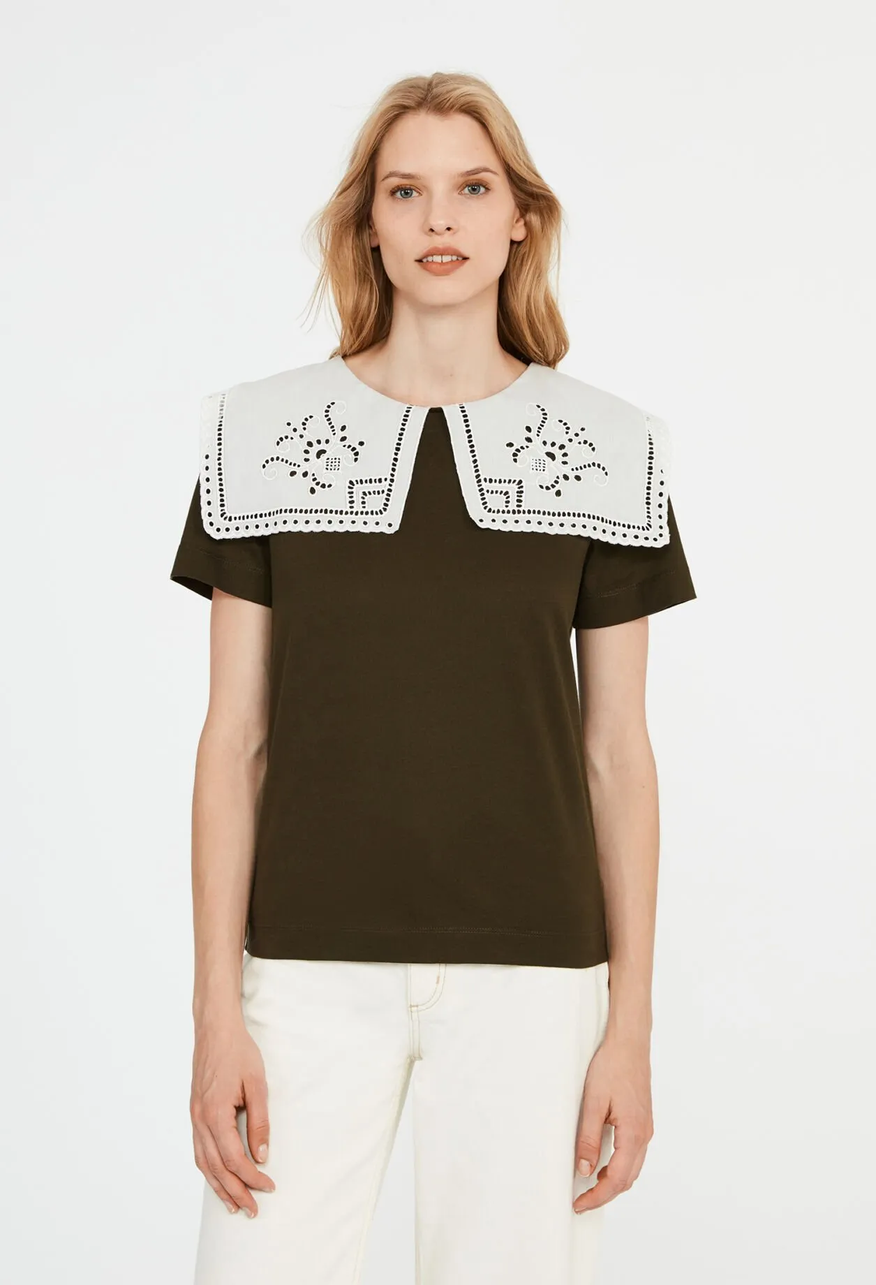 T-shirt droit à col claudine | Claudie FR