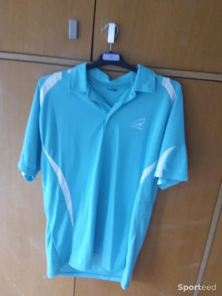 Vêtements de tennis  d'occasion Ajouté le : 09/10/2023